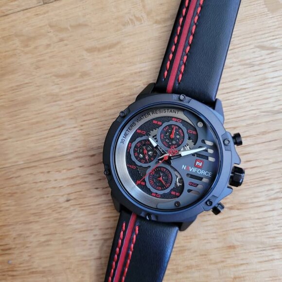 Naviforce Stylish Chronograph Watch in Leather for Men - Picture 5 of 12